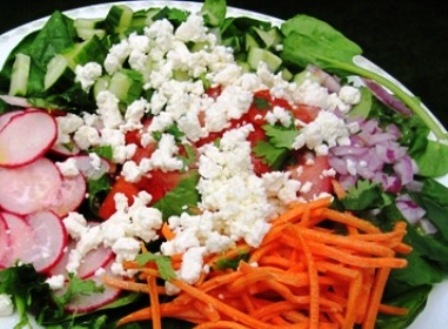 Spinach Salad with Cilantro-Lime Vinaigrette - My Colombian Recipes