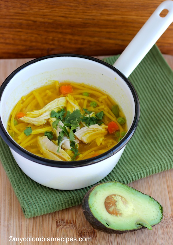 Sopa de Pollo y Pasta - My Colombian Recipes