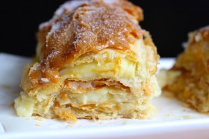 Milhojas con Arequipe (Colombian Dulce de Leche Pastry) - My Colombian ...