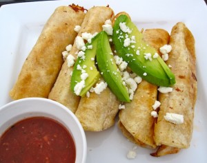 Taquitos o Flautas de Pollo (Chicken Taquitos or Flautas) - My ...